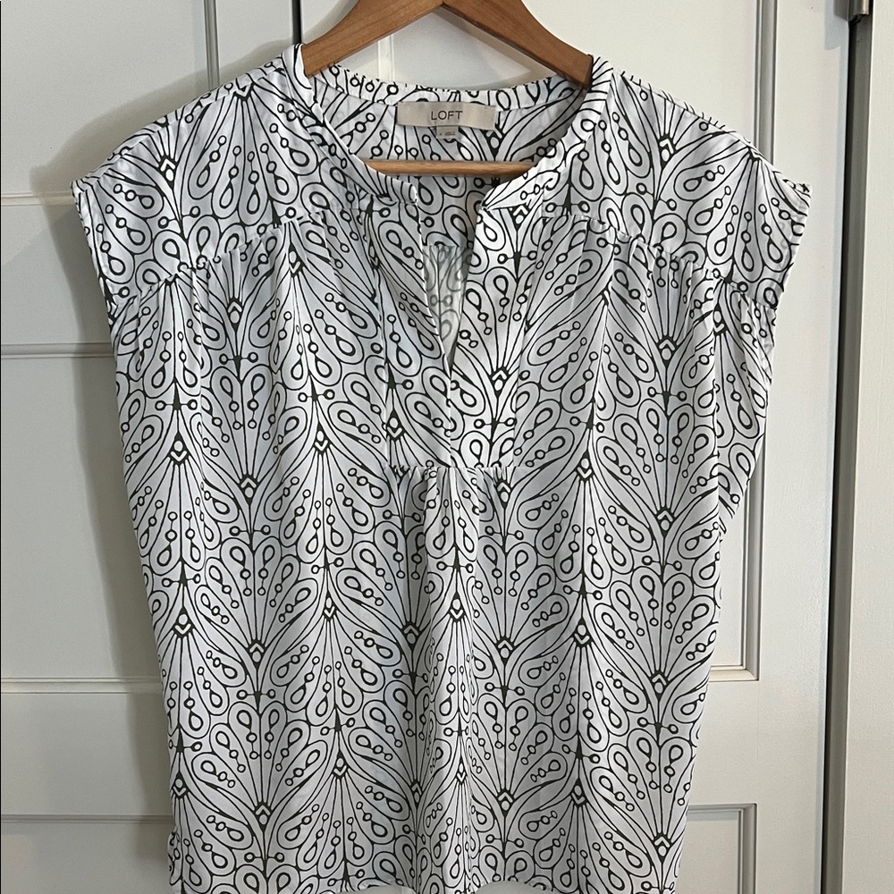 LOFT Black and White Leaf Print Blouse
